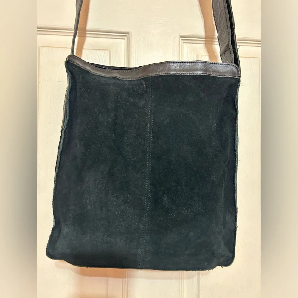 Ben Sherman black leather large messenger bag